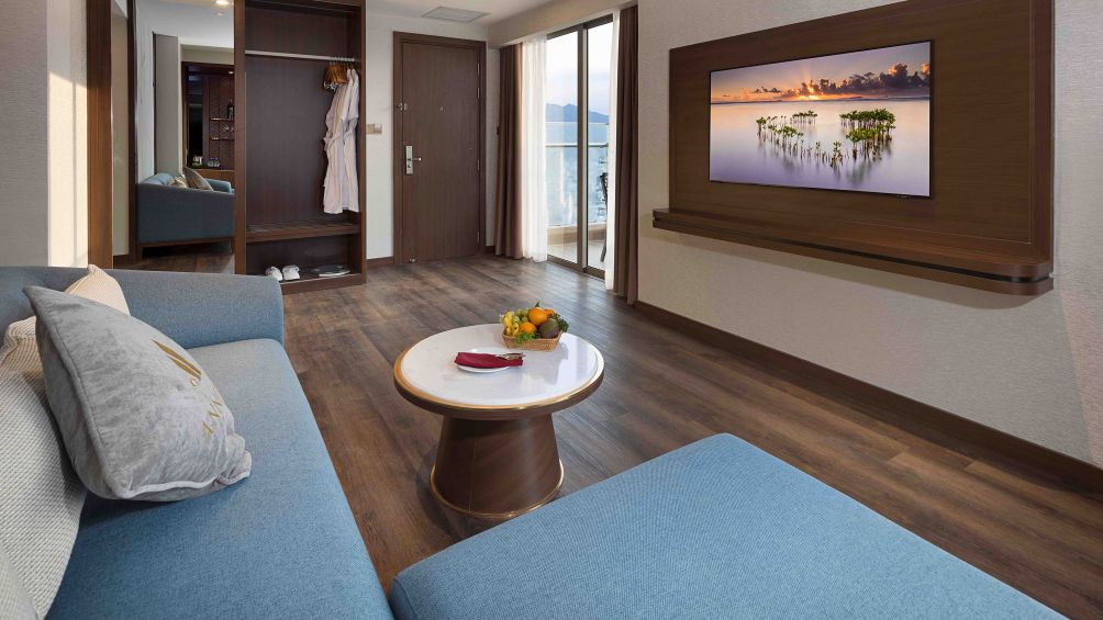 Junior Club Suite