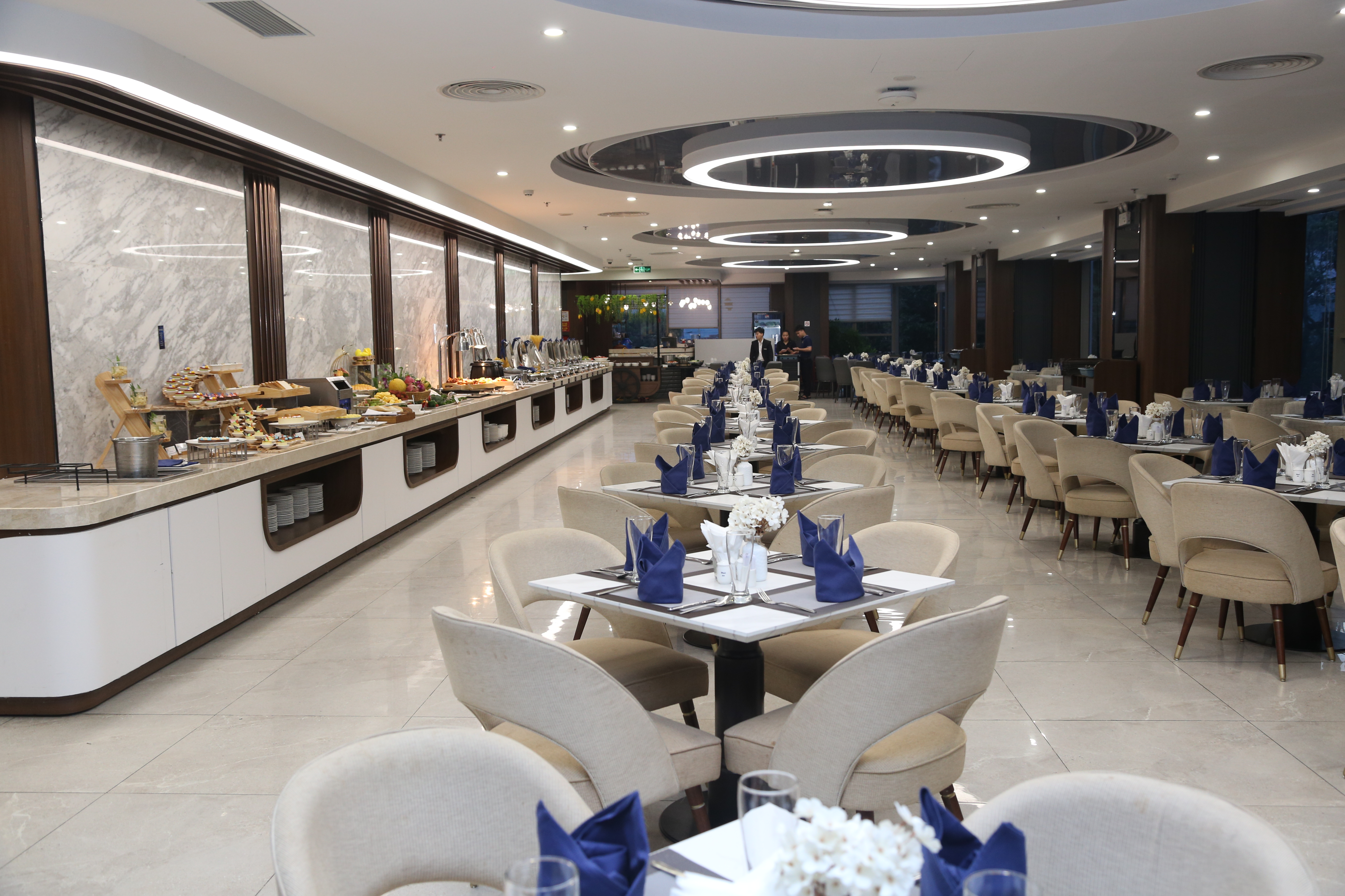 𝐓𝐇𝐄 𝐖𝐇𝐈𝐓𝐄 𝐒𝐘𝐌𝐏𝐇𝐎𝐍𝐘 – 𝐂𝐇𝐑𝐈𝐒𝐓𝐌𝐀𝐒 𝐅𝐄𝐒𝐓𝐈𝐕𝐀𝐋 𝟐𝟎𝟐𝟓